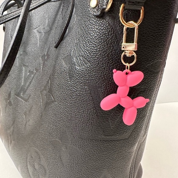 Balloon dog charms keychains NEW 1.75” length & width VARIETY OF COLORS - Picture 6 of 6